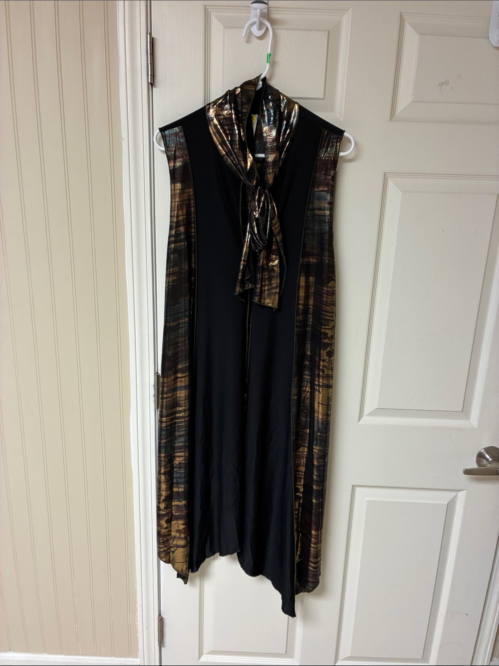 Black Sleeveless Duster with Metallic Bronze Accent Scarf